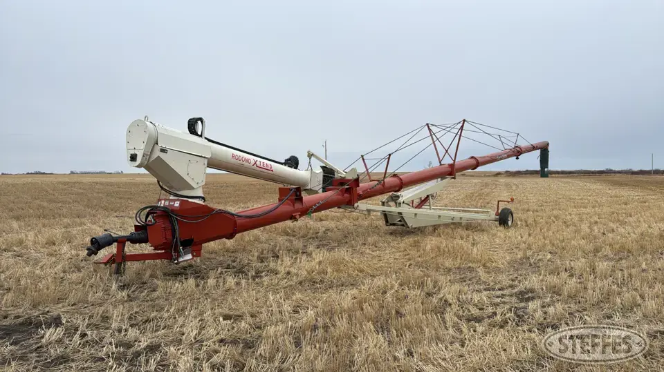 Farm King swing hopper auger