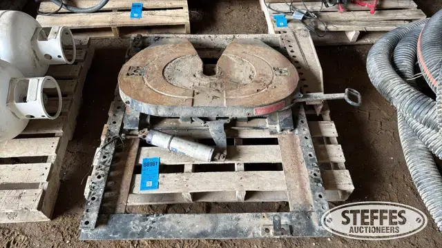JOST fifth wheel hitch