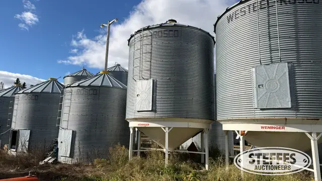 Westeel-Rosco hopper bin