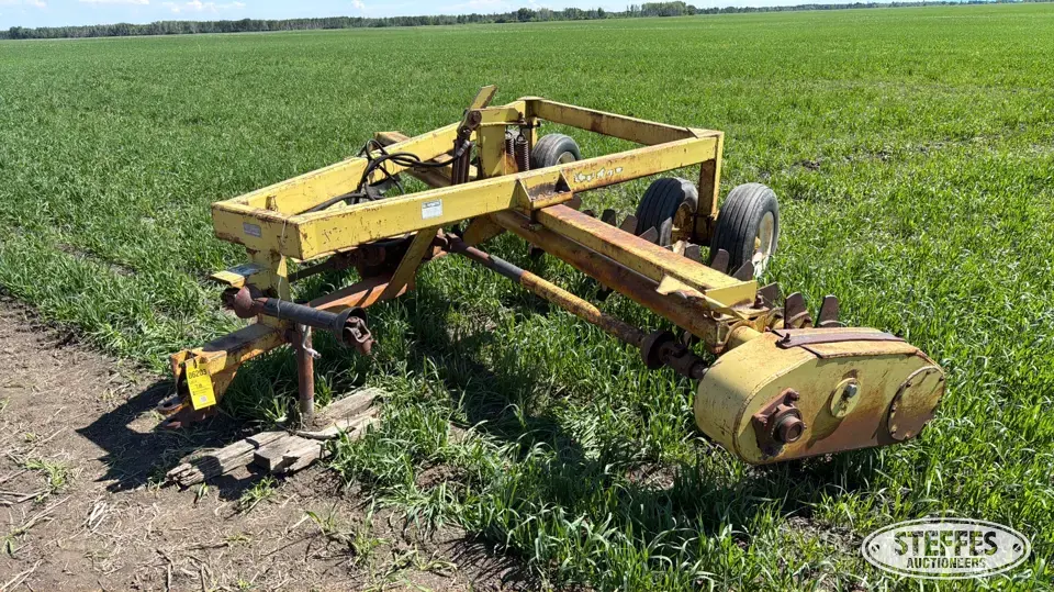 1978 Degelman LC-14 Rock Picker