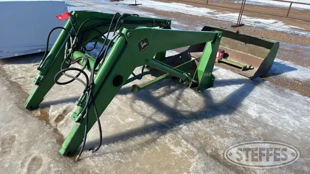 John Deere 148