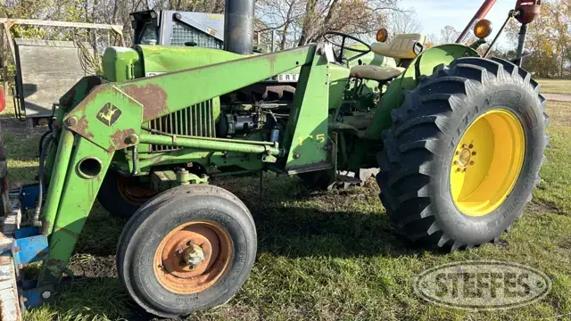 1976 John Deere 2130