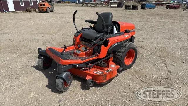Kubota ZD221