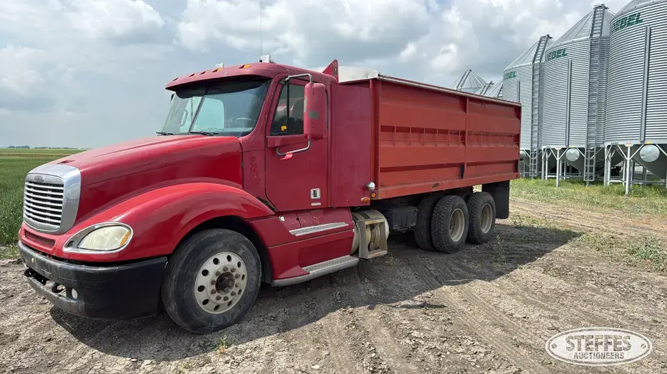 2007 Freightliner Columbia 120 Grain Truck