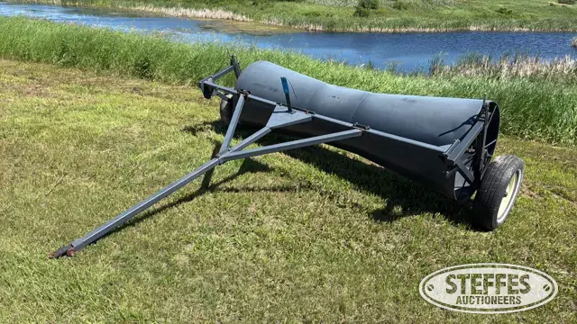 Buhler Farm King swath roller