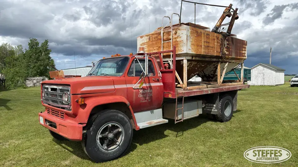 1983 GMC C7000 Seed Tender Truck