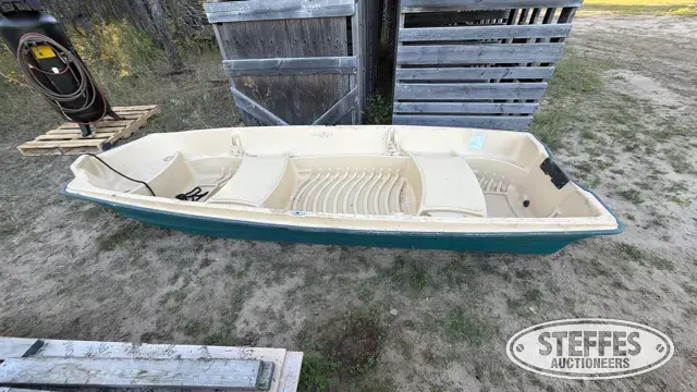 Sun Dolphin American 12