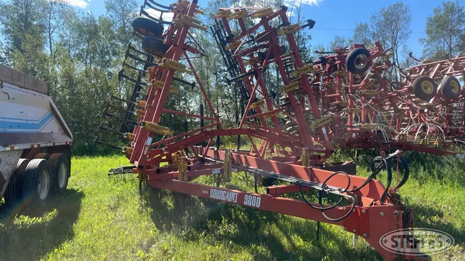 Bourgault 9800 Field Cultivator