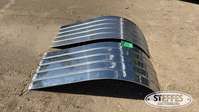 (2) International fenders