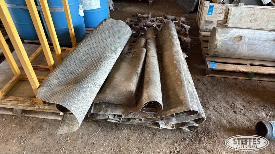 Approx. (8) pickup header belts Ag Equipment Part