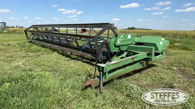 John Deere 590