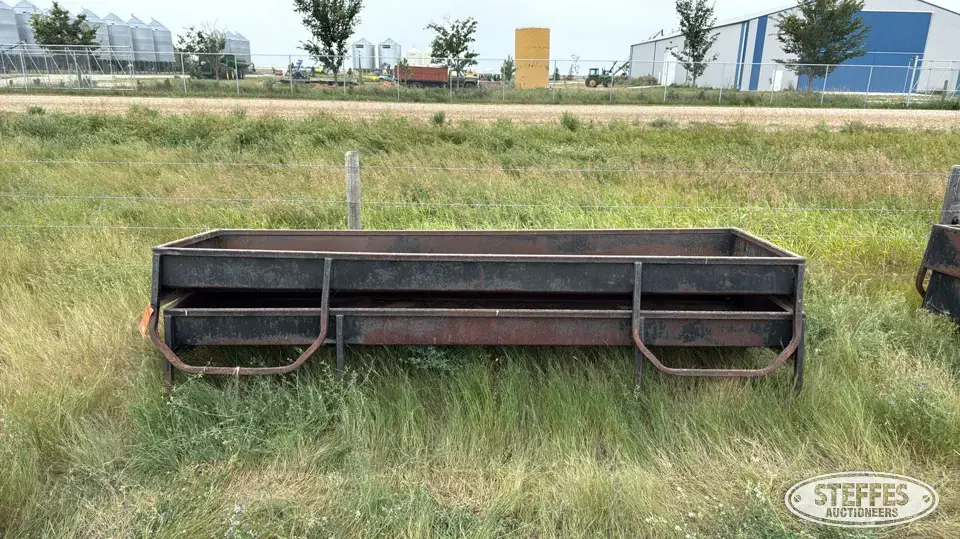 (2) Lewis feed bunks Feeders and Bunk