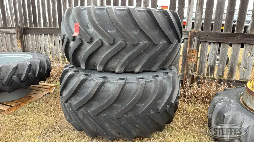 (2) Alliance 800/65R32 tires Tractor-Implement Tire