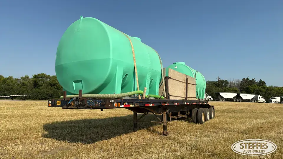 Tri-axle sprayer trailer Ag-Combine-Sprayer Trailer