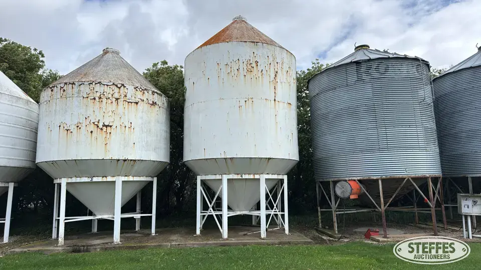 Hopper bin