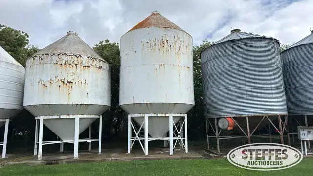 Hopper bin