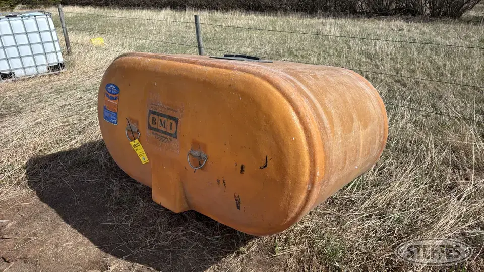 1988 BrekMar Industries OV 500 Fiberglass Tank