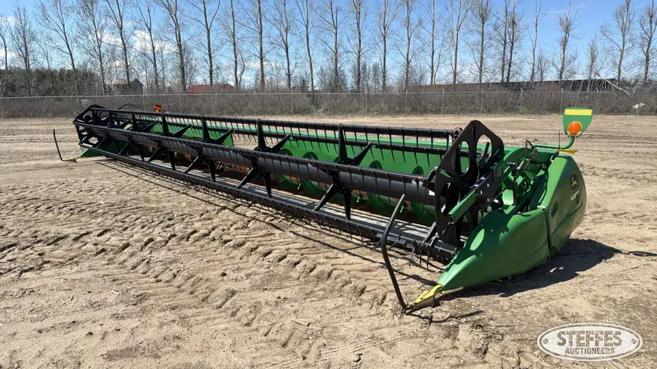 2011 John Deere 635F HydraFlex Flex Head
