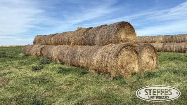 (34) 5x6 round bales