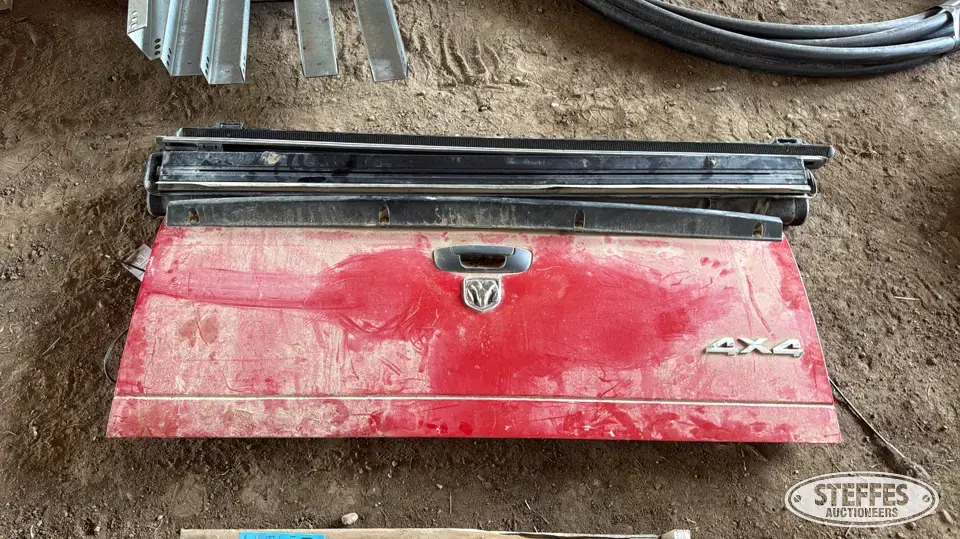 Dodge tailgate & tonneau cover Truck-Trailer Part