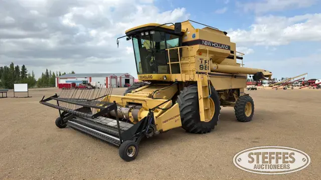 1996 New Holland TR98