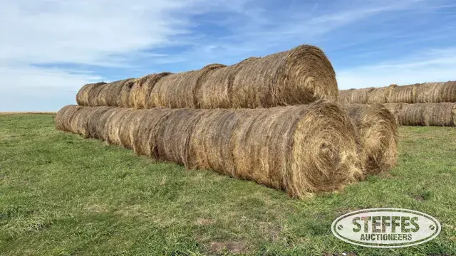 (34) 5x6 round bales