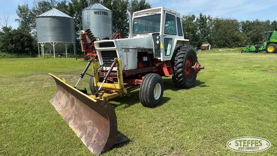 1977 Case Agri King 1270 2WD Tractor