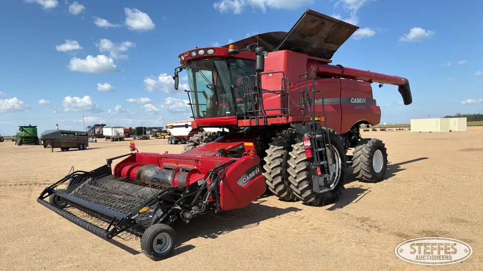 2010 Case IH 8120 Combine
