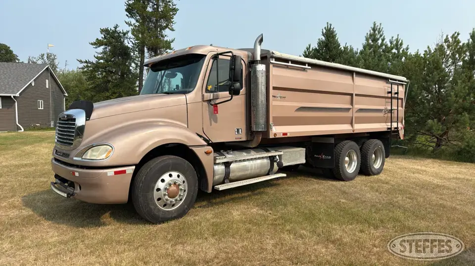 2006 Freightliner Columbia 120 Grain Truck