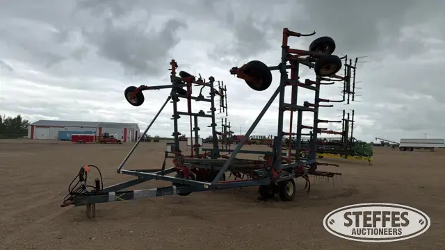 Flexi-Coil field cultivator