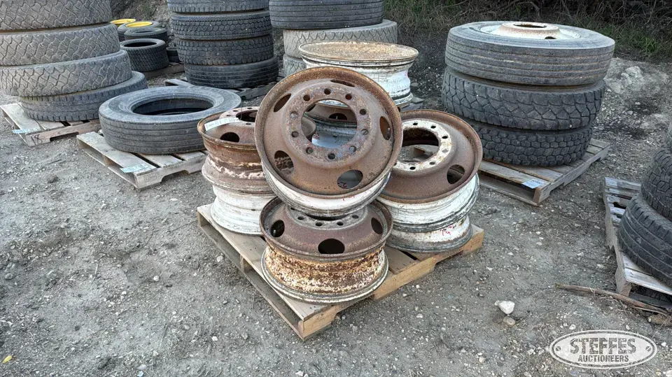 (9) Wheels Truck-Trailer Part