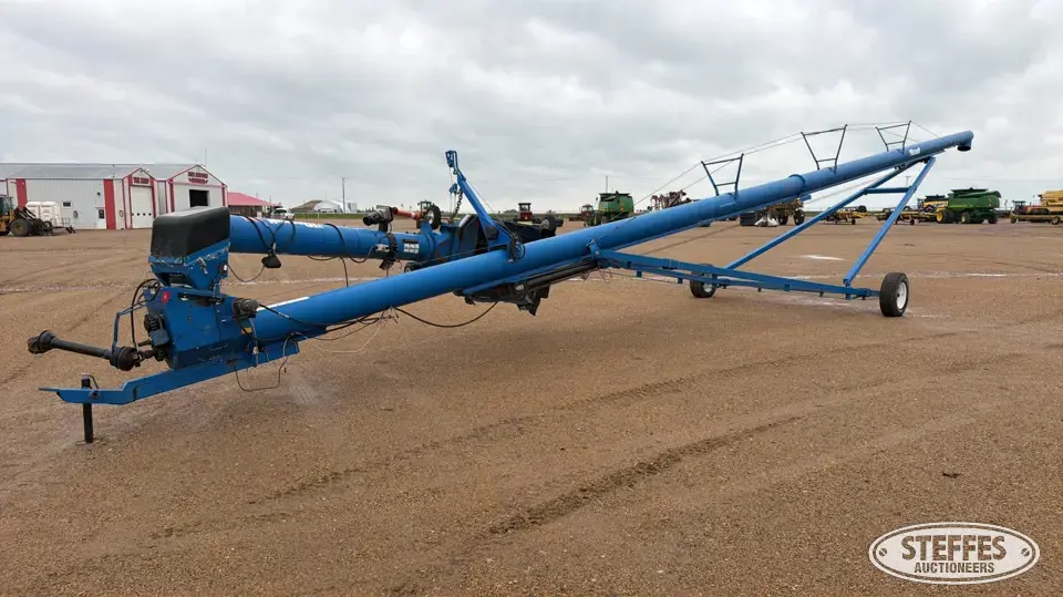 Brandt 1370 Swing Hopper Auger