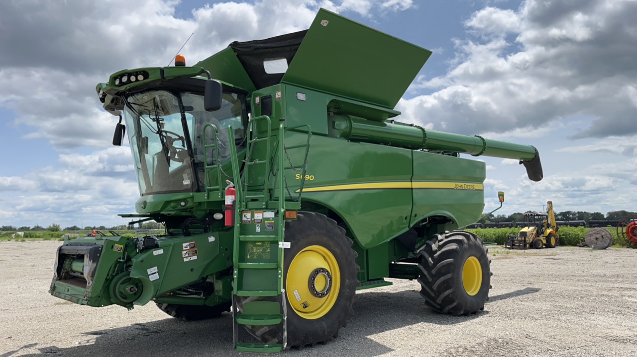 Steffes Group | Mason City, IA Multi-Party Farm Equipment