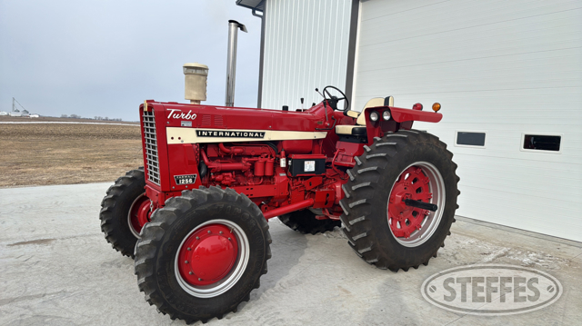 Robert Smith Farm Equipment Auction