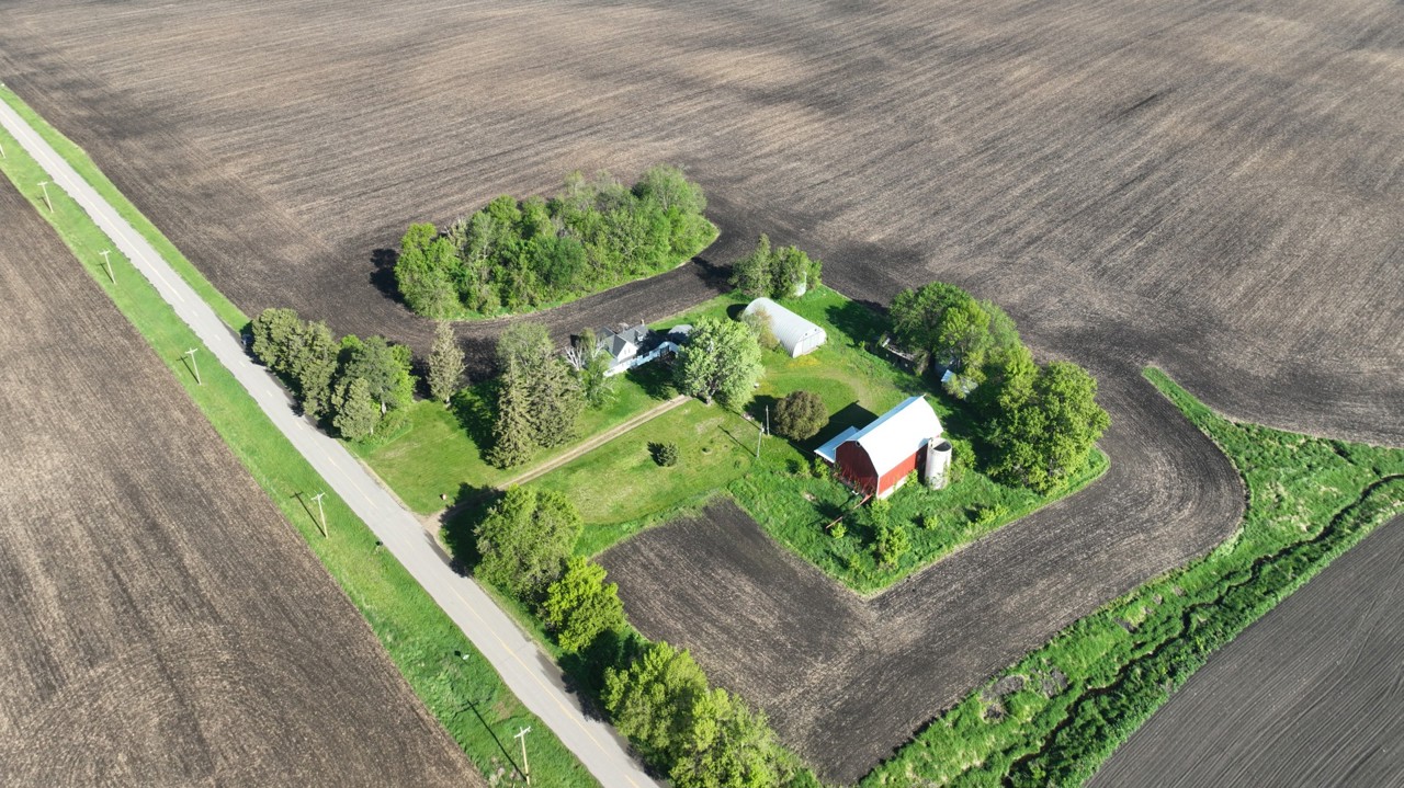 Steffes Group Meeker County, MN Country Home Auction 6± Acres SOLD