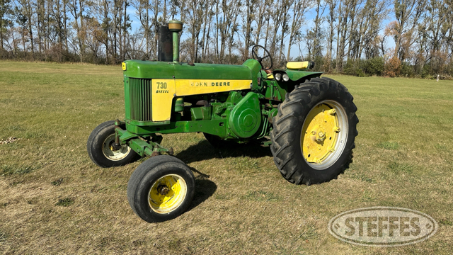 Ardell & Joel Sannes Vintage Tractor Auction