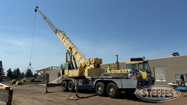 Eagle Construction Equipment Auction
