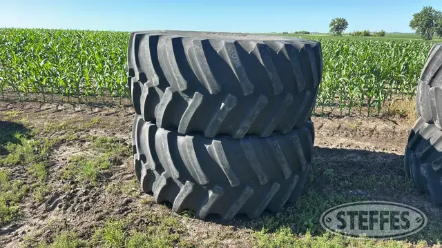(2) Firestone 800/70R38 tires