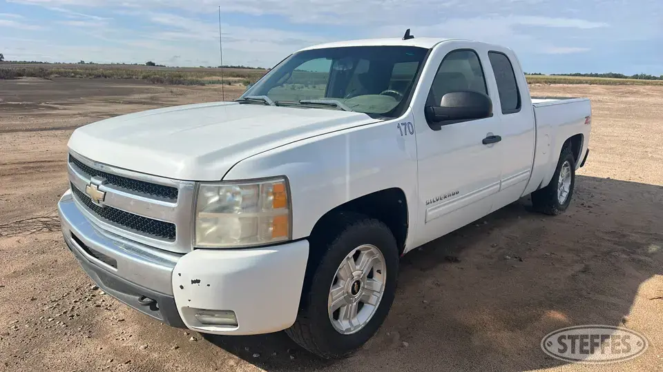 2011 Chevrolet Silverado 1500 Half Ton Pickup