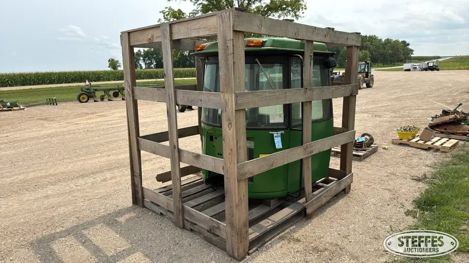 John Deere 50 Series cab Tractor Part