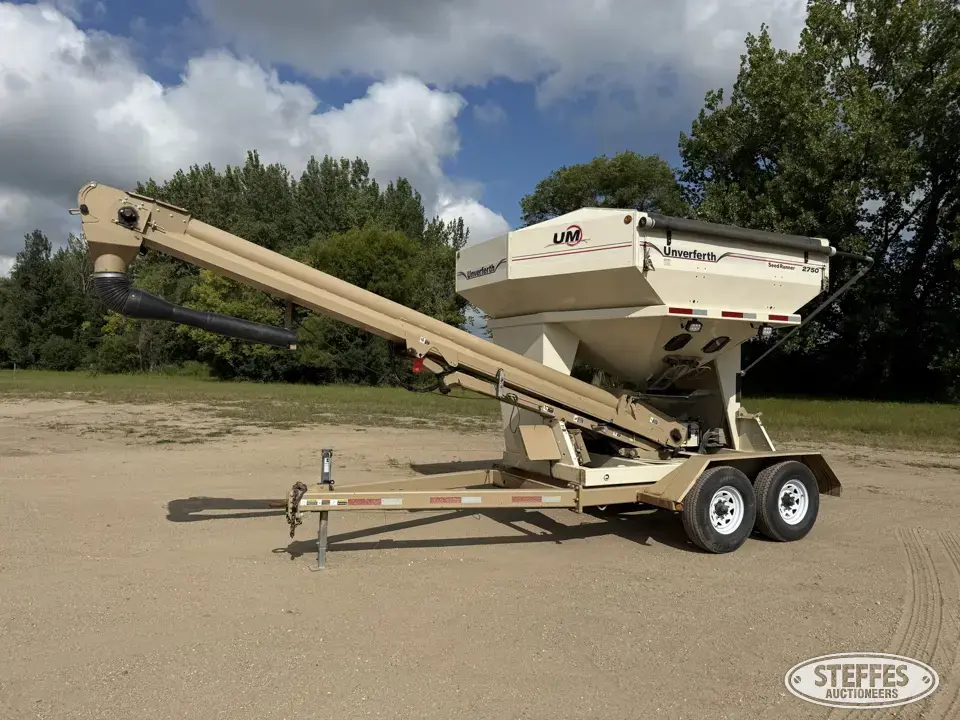 Unverferth 2750 Seed Runner Seed Tender Truck