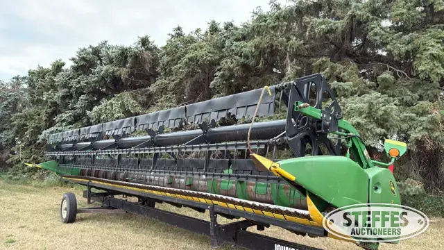 2004 John Deere 630F