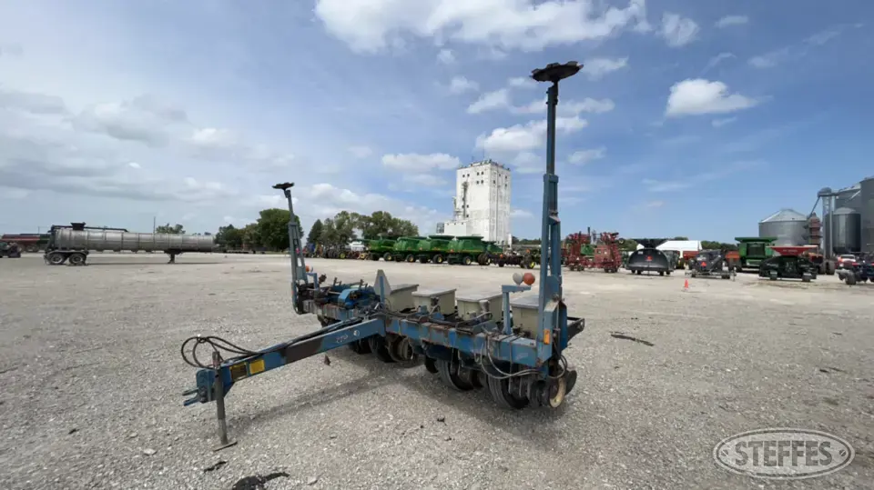 Kinze 2000 Less Than 12 Row Planter