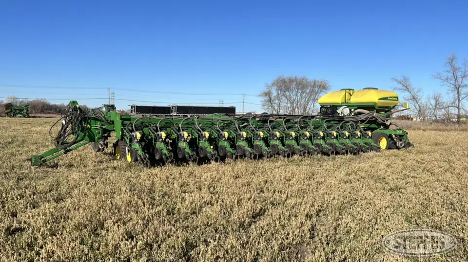 2012 John Deere DB90 12 or More Row Planter