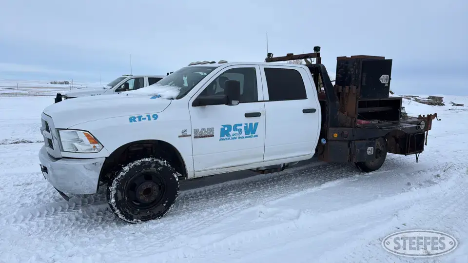 2018 Ram 3500HD Flatbed Truck