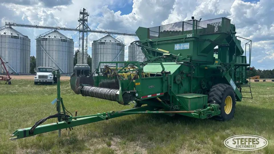 1999 Bob Equipment Bean King Model 666 Edible Bean Combine