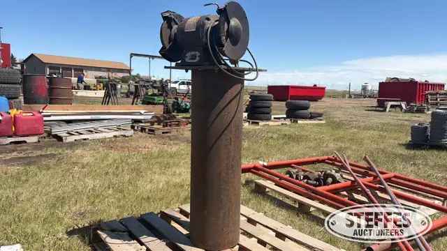 Duracraft bench grinder