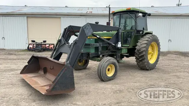 1974 John Deere 4230