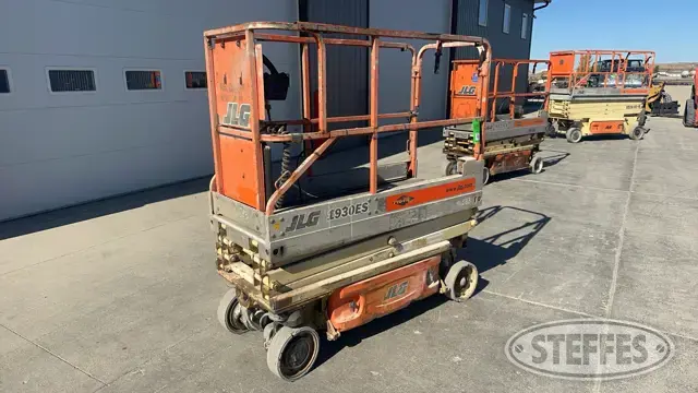 2006 JLG 1930ES