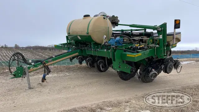 2015 Great Plains Yield Pro 625A-12TR
